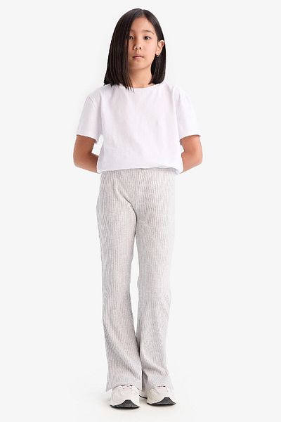 DeFacto Gerippte Camisole-Leggings mit spanischem Bein für Mädchen D9687A825SM