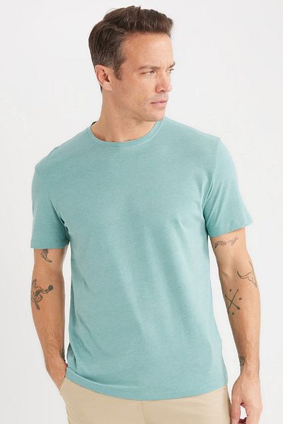 DeFacto Neues, einfarbiges Basic-Kurzarm-T-Shirt mit normaler Passform und Rundhalsausschnitt E1091AXNS
