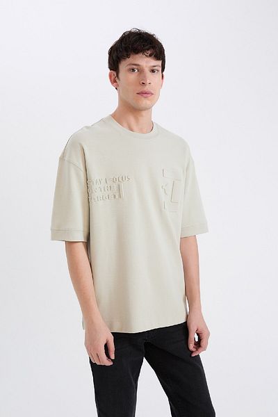 DeFacto Volný střih Crew Neck Potištěné tričko z těžké tkaniny s krátkým rukávem D5557AX25SP