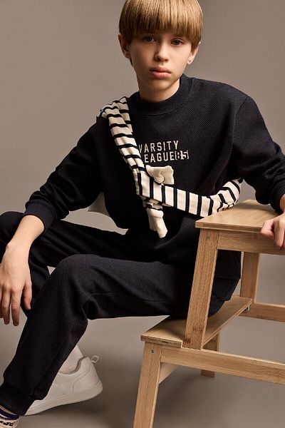 DeFacto 2-Piece Set with Crew Neck Printed Sweatshirt and Elastic Sweatpants for Boys - D9819A825Sp