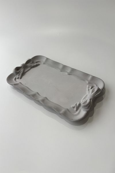 sin istanbul Bow Rectangular Plate Gray