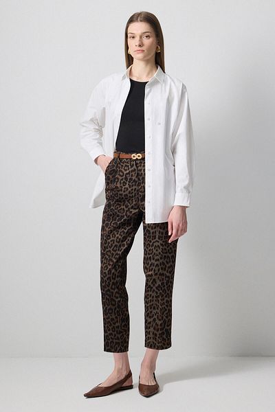 Touché Privé Leopard Print Carrot Pants