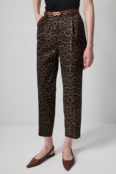 Touché Privé Leopard Print Carrot Pants