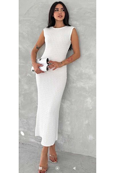 Butik Merrline Women White Gagari Fabric Zero Sleeveless Crew Neck Comfortabl...