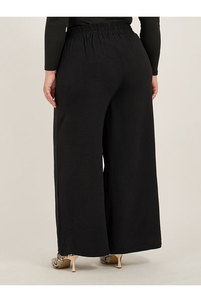 Styli Plus Size Textured Wide Leg Trousers with Chain Buckle Detail