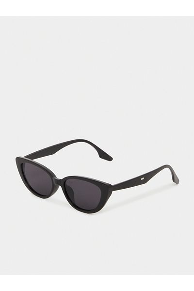 Styli Polarized Pointed Cat Eye Sunglasses