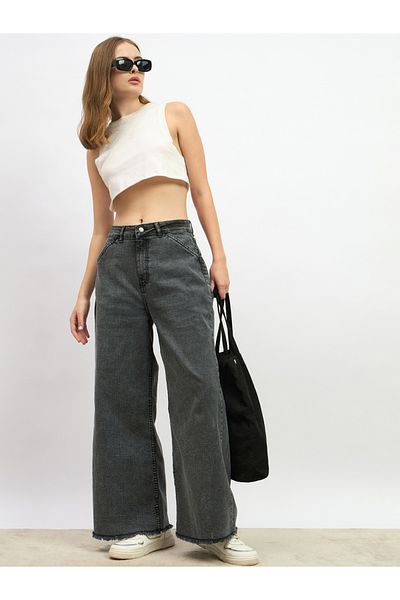 Styli Mid Rise Light Wash Wide Leg Jeans