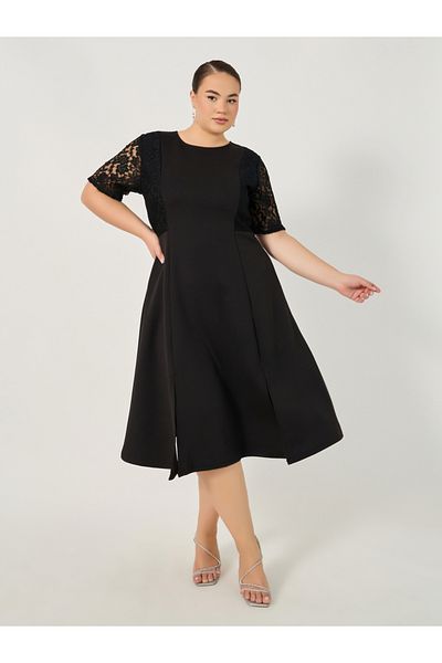 Styli Plus Size Lace Insert Short Sleeve A-Line Midi Dress