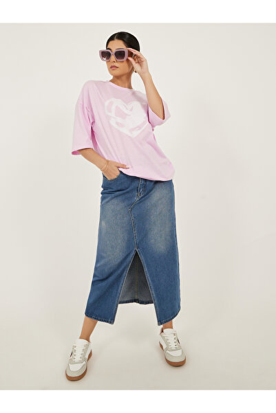 Styli تي شيرت كبير الحجم بطبعة جرافيكية ورقبة دائرية