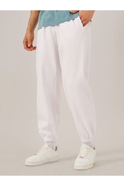 Styli Men White Solid Joggers