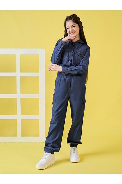 Stylo Bug By Styli طقم بلوزة سادة بأكمام طويلة وغطاء رأس مع بنطال