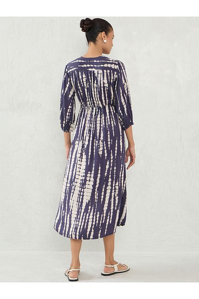 Femmella By Styli Tie and Dye Printed V Neck A-Line Midi Dress