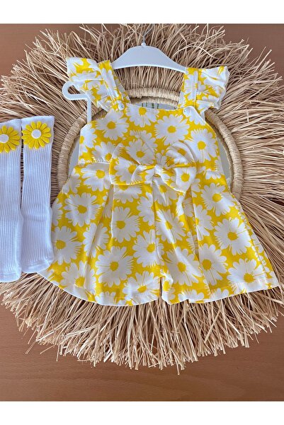 EBRU ÖZÖRGÜCÜ Kız çocuk papatyalı şort tulum ve çorap takım