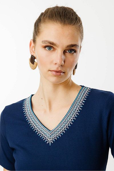 Desen Triko Navy Blue Cotton T-Shirt Women's V-Neck Collar Embroidery Embroidered