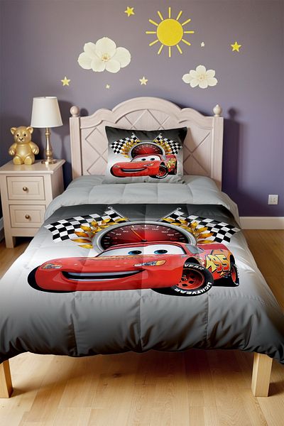 EVPANYA Gray Flag Mcqueen Patterned Single Quilt and Pillowcase