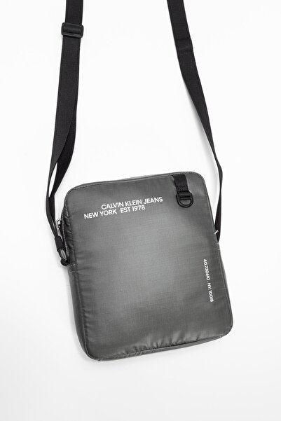 Calvin Klein Мъжка репортерска чанта Sport Essentials