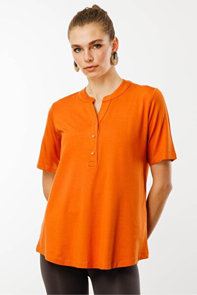 Desen Triko Помаранчева жіноча футболка з ґудзиками