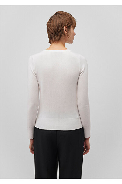 Mavi V Yaka Beyaz Kazak Slim Fit / Dar Kesim 1710509-70057