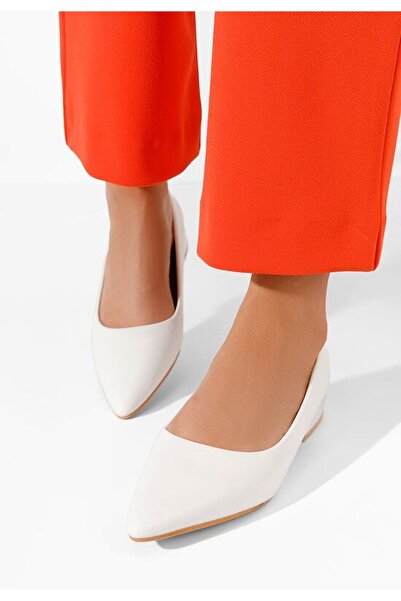 B T Shoes Bertesa V2 Παπούτσια με χαμηλό τακούνι Λευκά