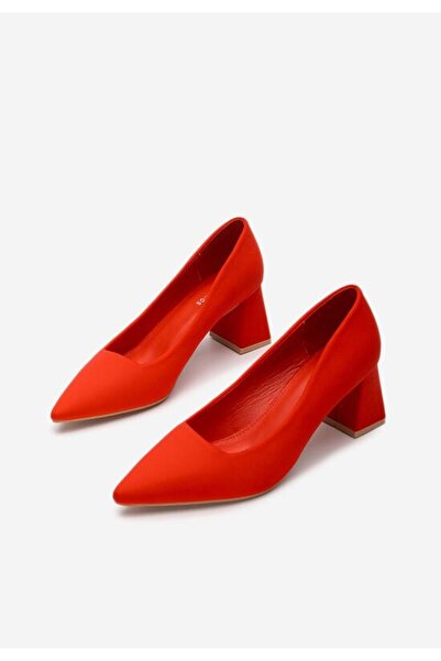 B T Shoes Red Calisie Chunky Heel Shoes