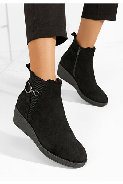 B T Shoes Black Sherilyne platform boots