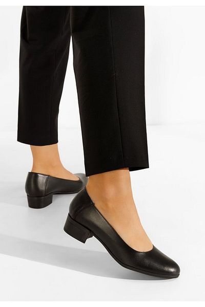 B T Shoes Pantofi Cu Toc Mic Montremy Negri