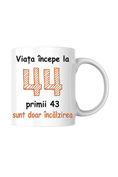 OEM Cana albă personalizată - Viața începe la 44, v2, INOVATIX®. 330 ml