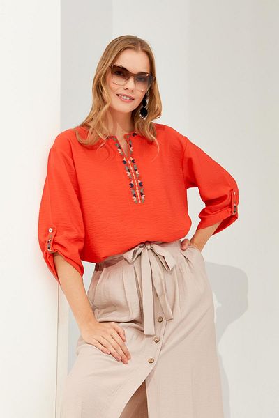 Desen Triko Women's Open Collar Collar Ethnic Embroidered Shirt Coral