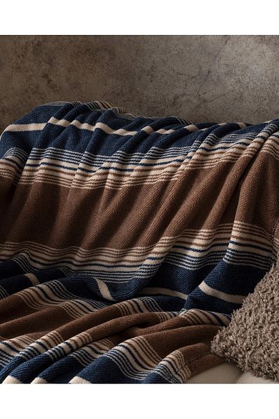 Madame Coco Bedruckte Wellsoft-Decke „Magne“