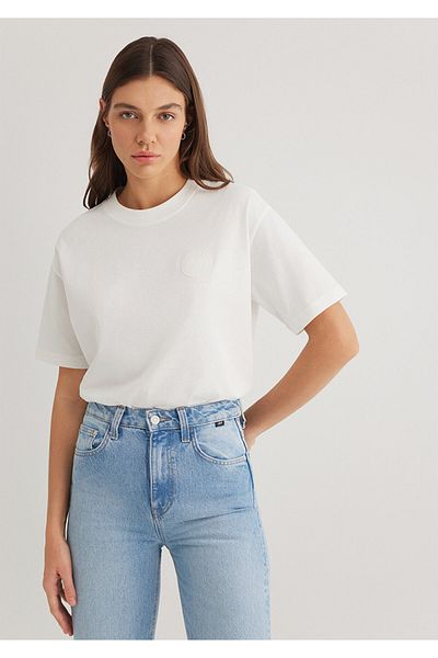 Mavi Λευκό μπλουζάκι με λογότυπο Patch Loose Fit / Loose Relaxed Fit 1612921 -70057