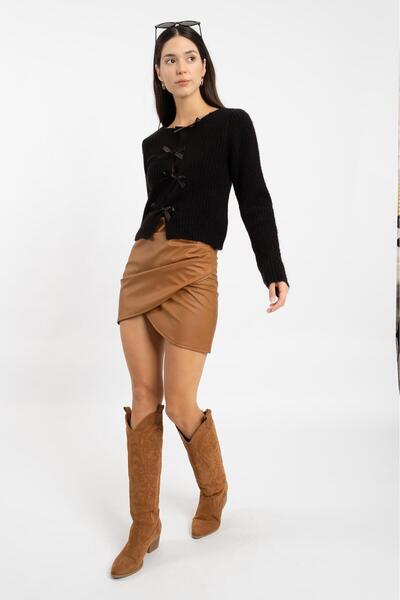 RTD&VLD Women's Vita-178 Bow Slim Fit Zigzag Bow Sweater Black