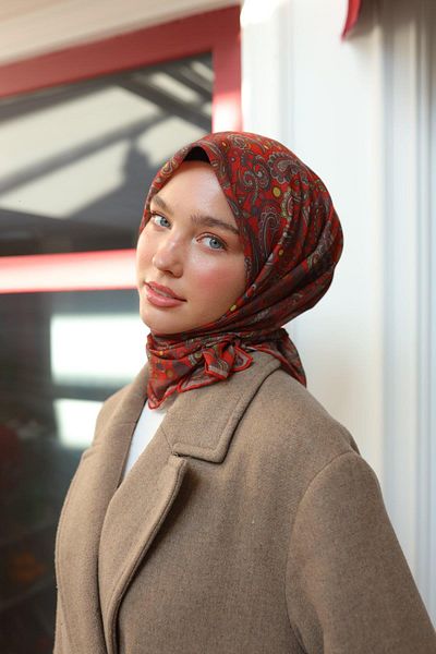 Silk Home 73071-24 Model Soft Scarf