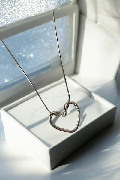 GLANZEND Kararmaz Çelik Trend Ithal Kalp Düğüm Kolye