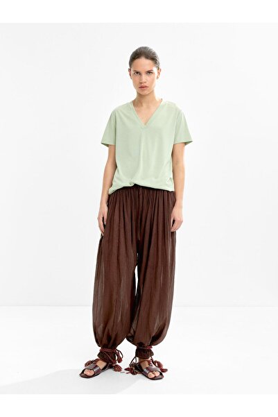 PARFOIS V-Yaka Basic T-shirt