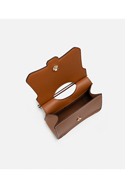 İpekyol Metal saplı deri görünümlü çanta