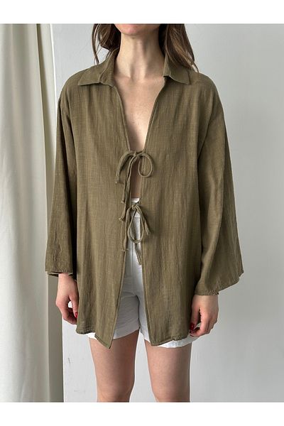 Laluvia Olivgrüne Kimonobluse aus 100 % Leinen mit Spitzendetail – 5218