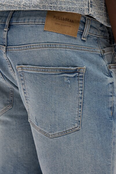 Pull & Bear Distressed denim bermuda