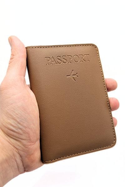 GUZZYLife Vegan Leather Credit Card Holder Light Brown Plain Surface Passport Case with Money Compartment Passport Holder