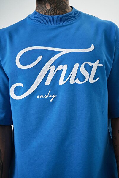 Respire Оверсайз футболка - чоловіча синя з написом Trust