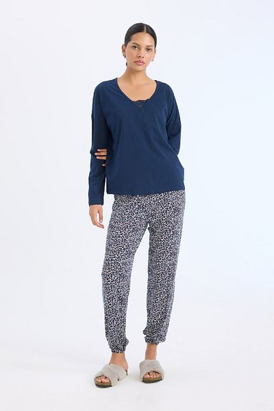 DeFacto Fall in Love Pyjama-Set, langärmliges Pyjama-Oberteil mit Muster, langes Pyjama-Unterteil E2357AX24WN