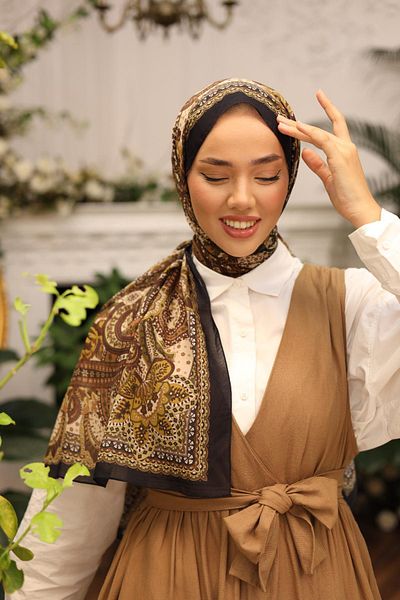 Silk Home Nariya Shawl Model 90001-07