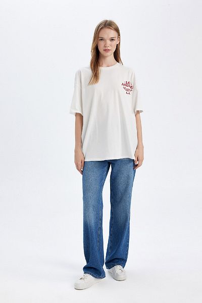 DeFacto Zurück zur Schule Oversize Wide Fit Rundhalsausschnitt Rücken bedrucktes Kurzarm-T-Shirt E2764ax24au