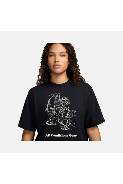 Nike Sportswear ACG Loose Graphic Short-Sleeve Kadın Tişört