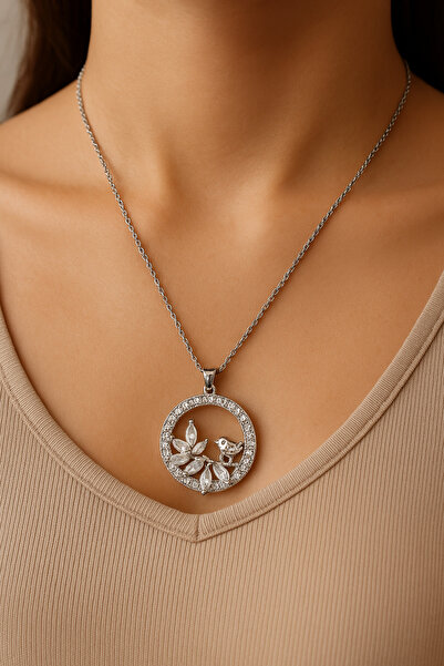 celisia قلادة نسائية مطلية بالفضة - تصميم خاص دائري مع هدية على شكل طائر