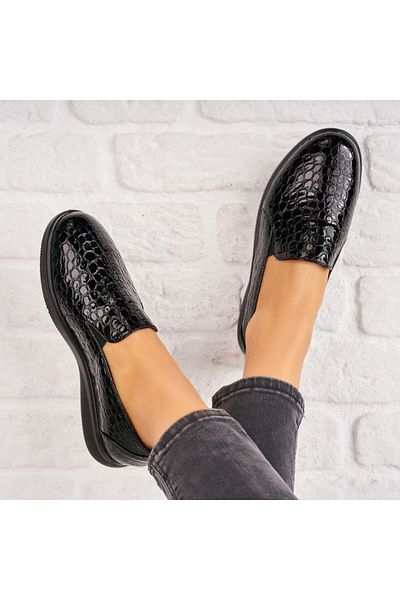Joana Women's casual shoes in black eco-leather Fabie