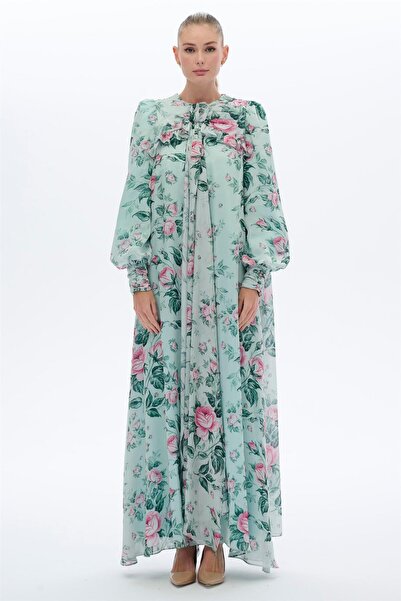 miha Hicran Önal Rochie cu pelerină la umeri și trandafiri, culoare mentă