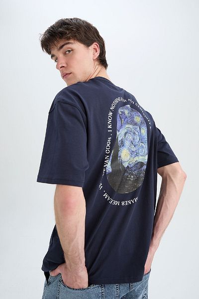DeFacto 100% bavlna Van Gogh Oversize Wide Fit Crew Neck Back Potištěné tričko s krátkým rukávem C3629ax25sp