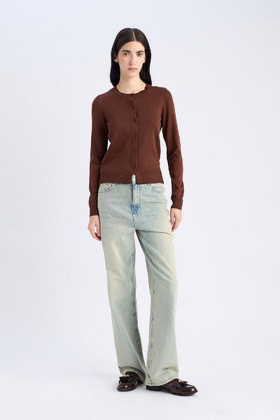 DeFacto Regular Fit Crew Neck Basic Plain Knitwear Cardigan D6282Ax25Sp