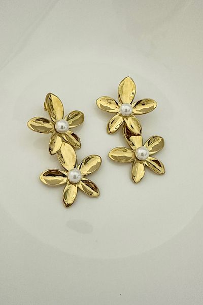 DELEIZA ACCESSORY Steel Pearl Flower Vip Gold Earrings