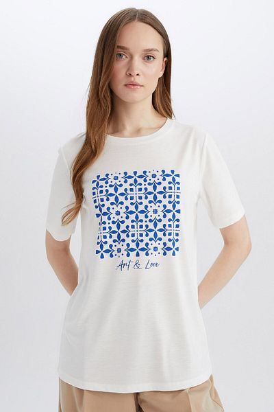 DeFacto Regular Fit Crew Neck Etnický potisk Tričko s krátkým rukávem E1163AX25SM